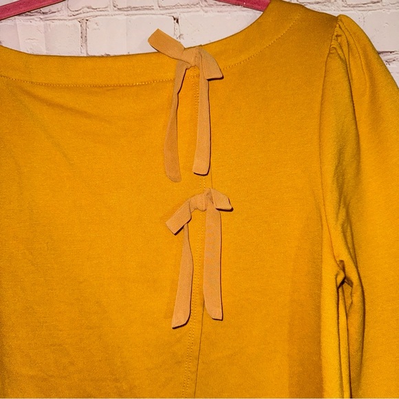 MODCLOTH Boat Neck 3/4 Sleeve Ruffle Bow Back Top, Size Medium - Picture 8 of 9